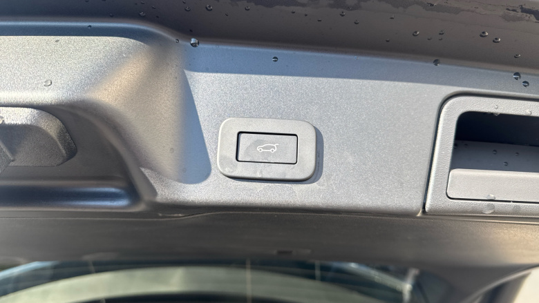 Land Rover Range Rover Evoque 2.0 D200 Autobiography 5dr Auto [Revised] Diesel Hatchback